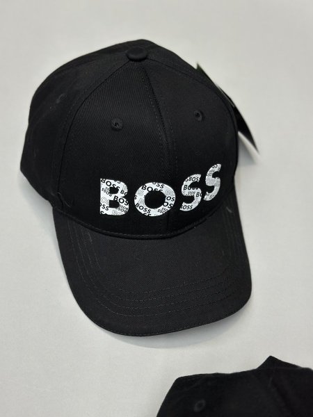 طاقية BOSS