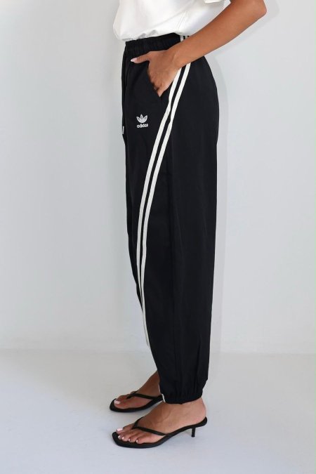 بنطلون براشوت adidas