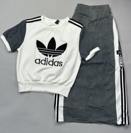 ترنج adidas مع تنورة