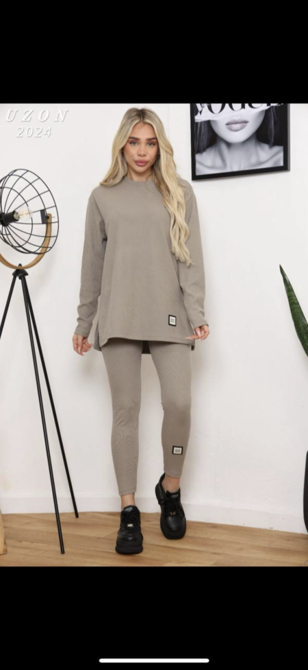 ترنج تايتس كم MIU MIU